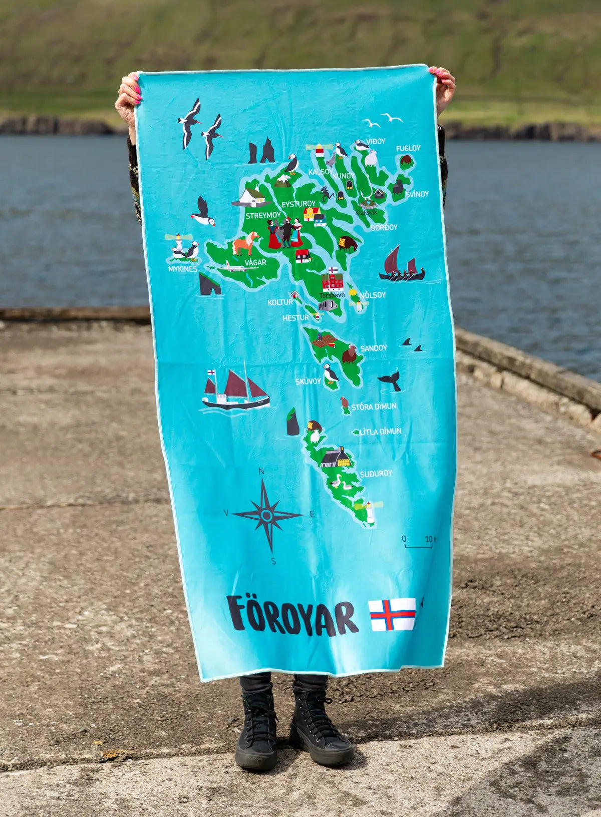 Bath Towel - Föroyakort FJORD