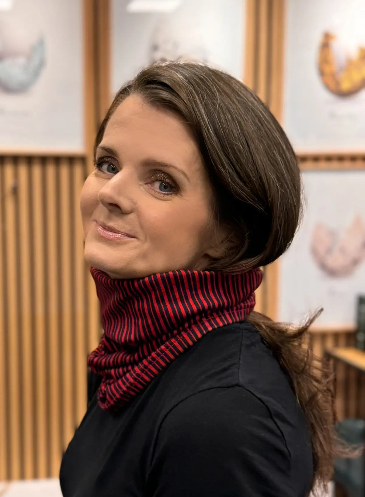 Bandana Tube - red/black Faroese pattern. FJORD