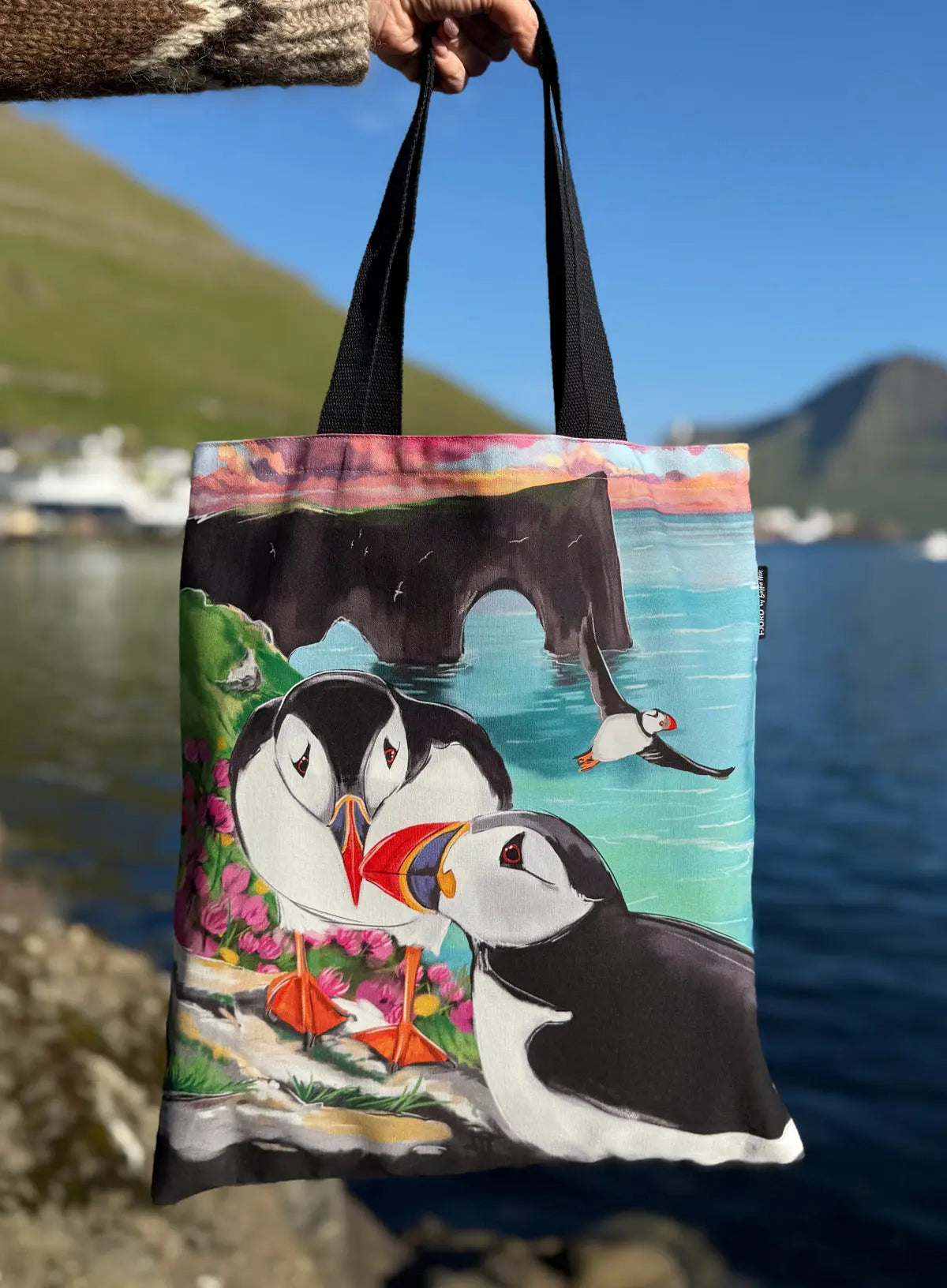 Tote Bag - Puffins at Dýrholaey Fjord