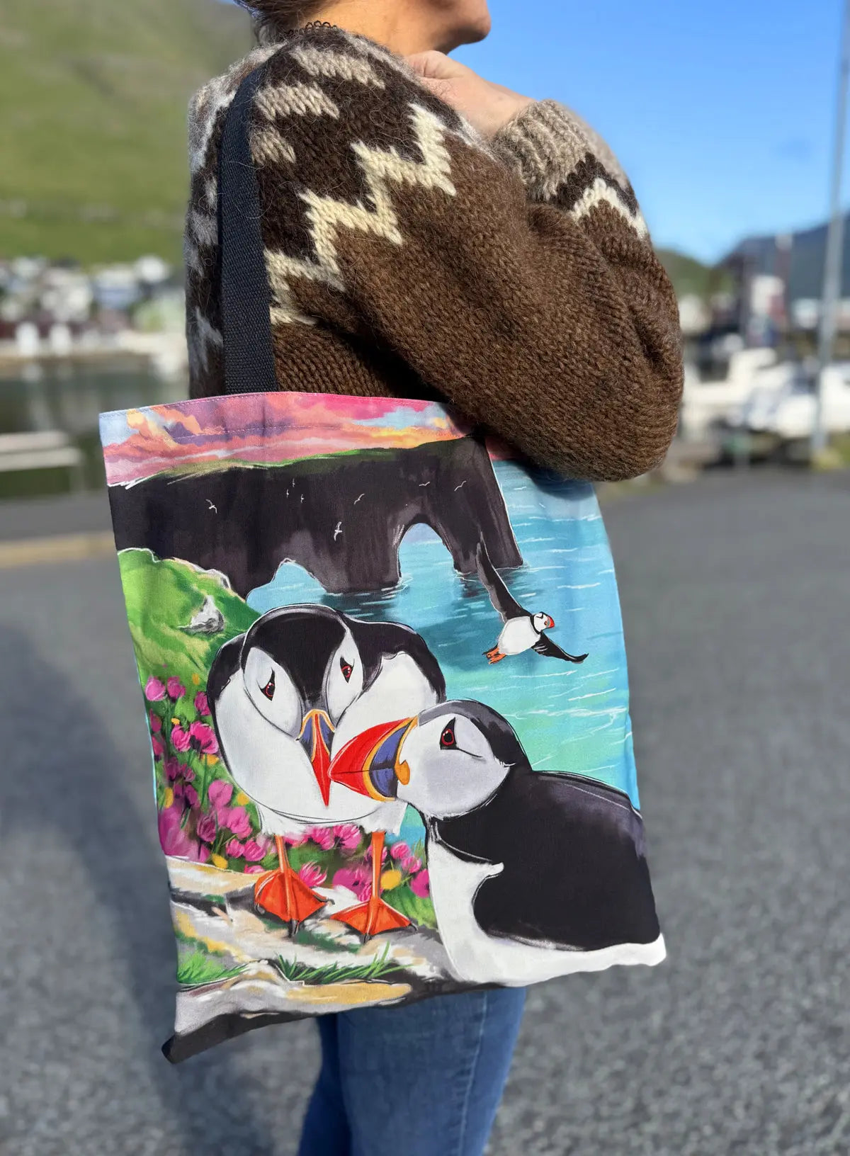 Tote Bag - Puffins at Dýrholaey Fjord